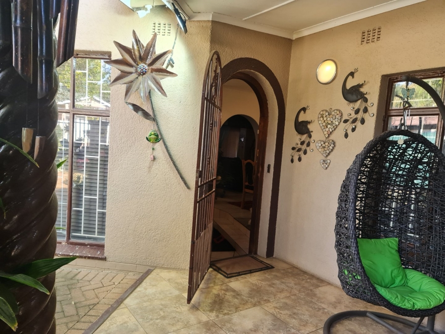 4 Bedroom Property for Sale in Protea Park North West